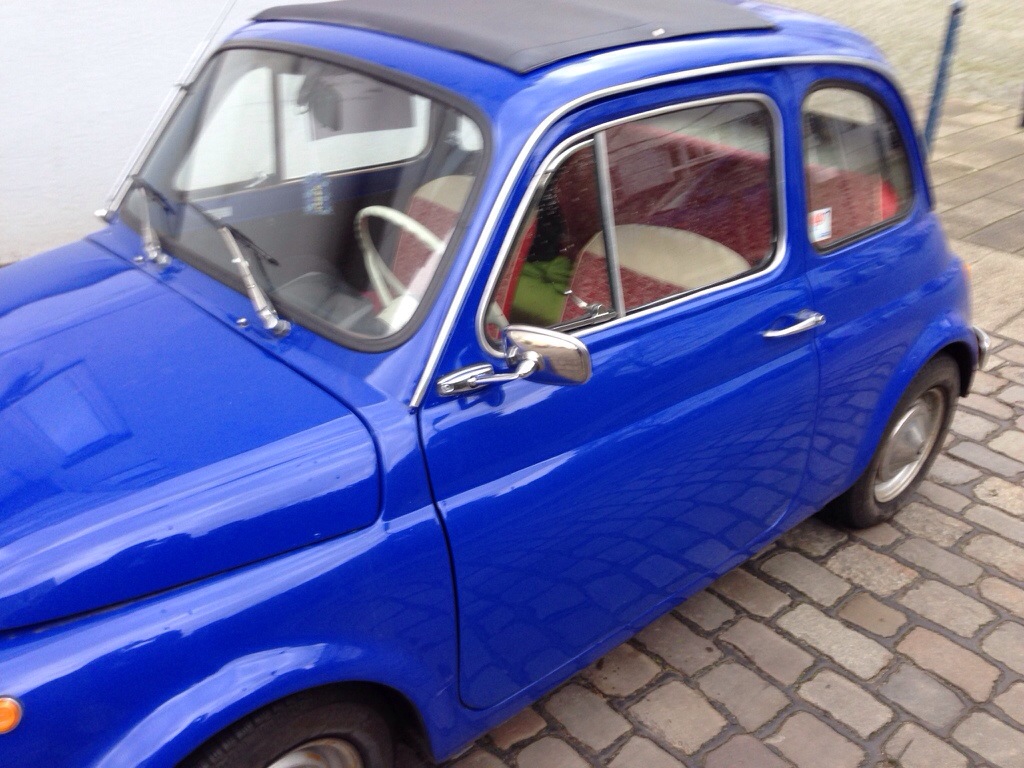 Fiat 500 blau
